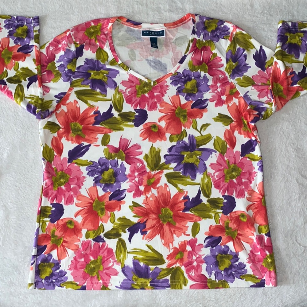 Karen Scott floral top (1X)